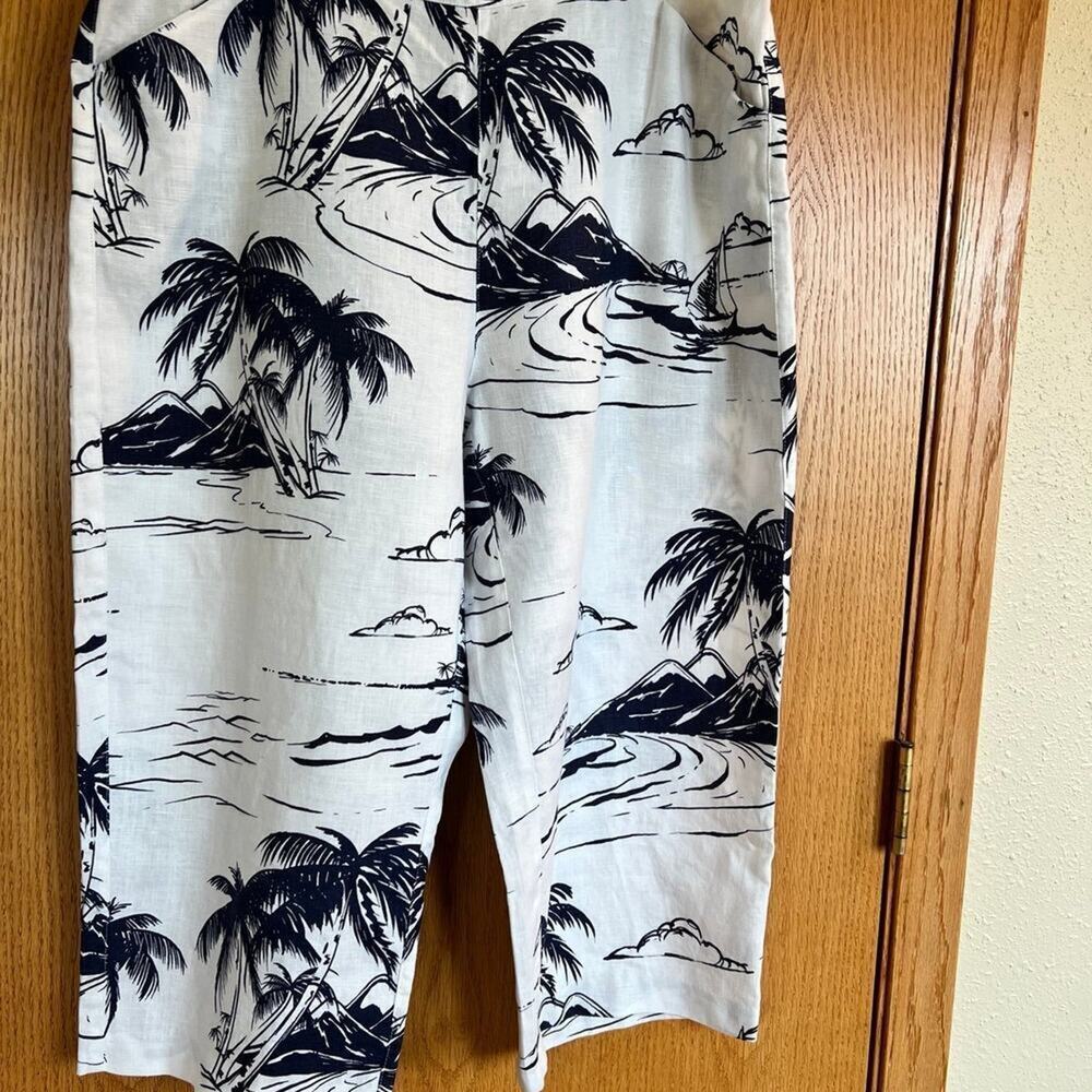 Women’s Chico’s 2 (M 12-14) capris, white with navy palm print, linen.
